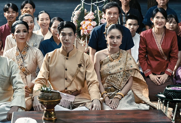 edit-lo-dien-chu-re-cua-rima-thanh-vy-trong-co-dau-ma-nam-than-xu-chua-vang-jj-krissanapoom-thum-1756187759650721885560.jpeg