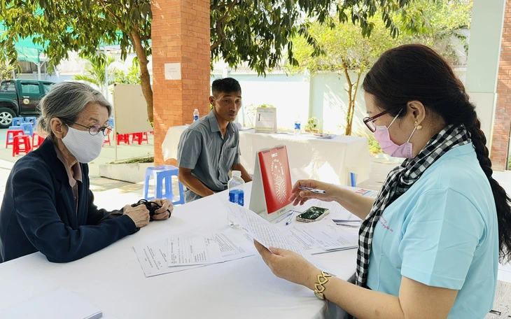 Người cao tuổi tại TP.HCM sẽ được thăm khám sức khỏe định kỳ ra sao? - Ảnh 3.