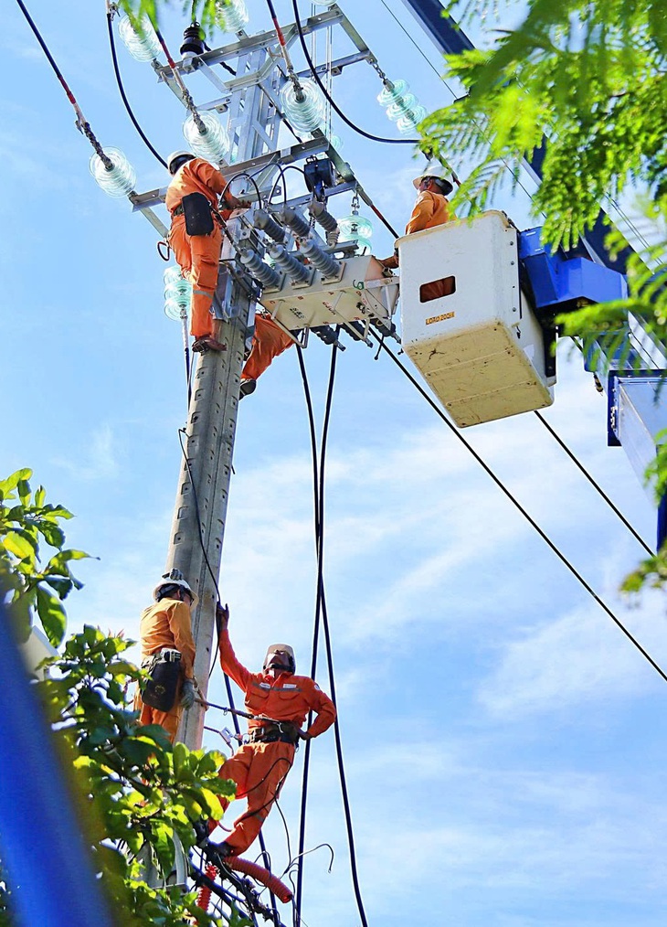 PC Đà Nẵng sẵn sàng nguồn điện an toàn, ổn định trong dịp lễ 2-9 - Ảnh 3.