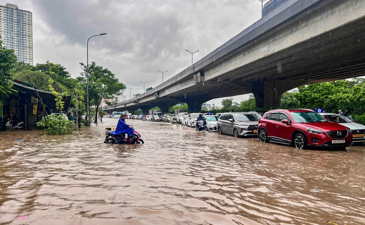 Thời tiết hôm nay 28-8: Mưa to vẫn xảy ra nhiều nơi, đặc biệt Bắc Bộ còn mưa rất to - Ảnh 1.