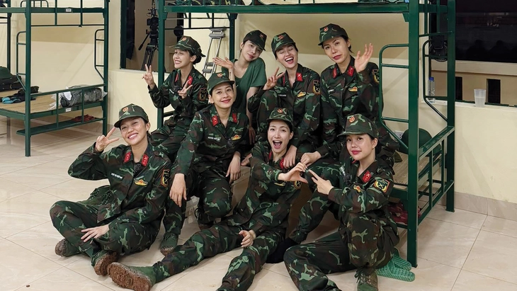 Gia đình Haha - Ảnh 1.
