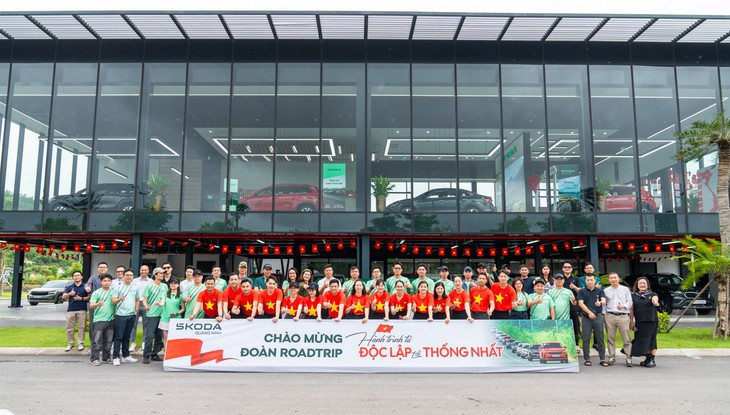 Đoàn xe Skoda 'vượt bão' tới Hà Nội, kết thúc gần 2.500km từ Độc Lập tới Thống Nhất với nhiều cung bậc cảm xúc- Ảnh 2. Skoda - Ảnh 3.