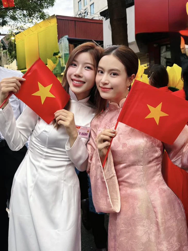 Tiểu đội trưởng Tạ, Cường trong phim Mưa đỏ cùng Đen Vâu, Hoàng Thùy Linh sơ duyệt diễu hành 2-9 - Ảnh 3. sơ duyệt - Ảnh 3.