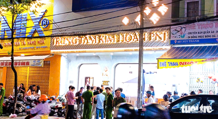 cướp tiệm vàng - Ảnh 1.