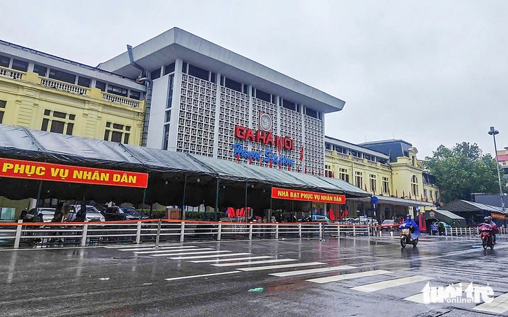 Có nhà bạt phục vụ người dân xem diễu binh, diễu hành A80 - Ảnh 1. Có nhà bạt phục vụ người dân xem diễu binh, diễu hành A80 - Ảnh 1.
