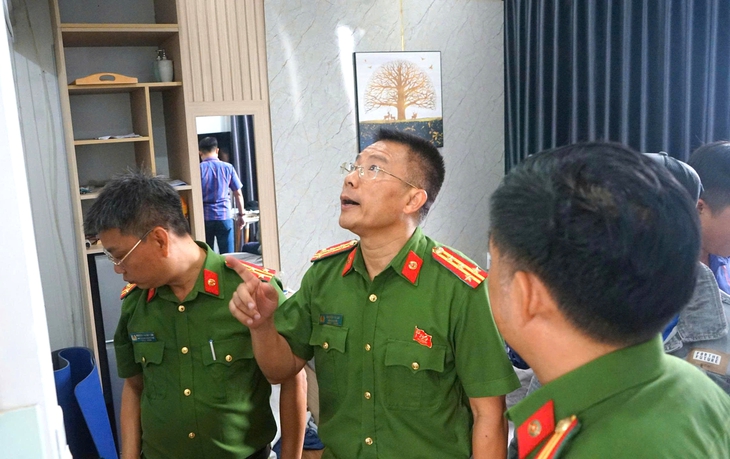 cướp tiệm vàng - Ảnh 1.
