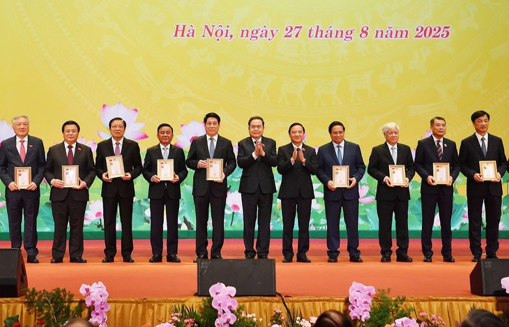 Tổng Bí thư - Ảnh 4.