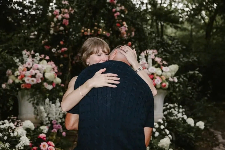 Taylor Swift - Ảnh 4.