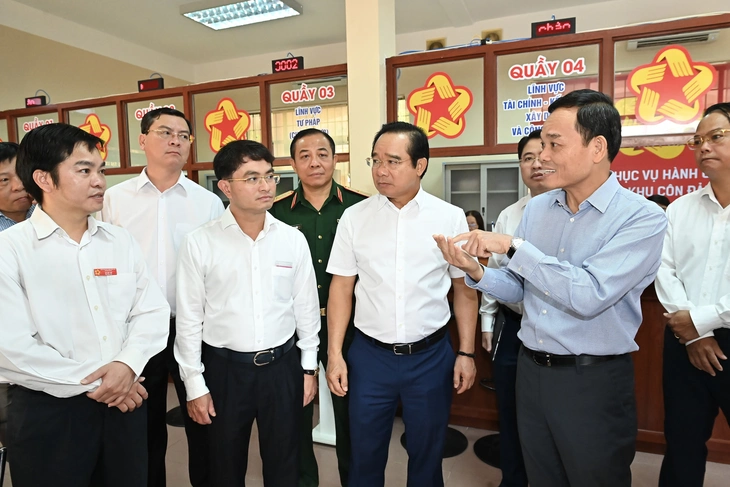 Bí thư Trần Lưu Quang: Côn Đảo cần quan tâm đến tài chính xanh, tín chỉ carbon, taxi điện - Ảnh 2.