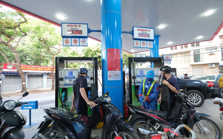 Xăng E5 bỗng dưng... đắt hàng - Ảnh 2.