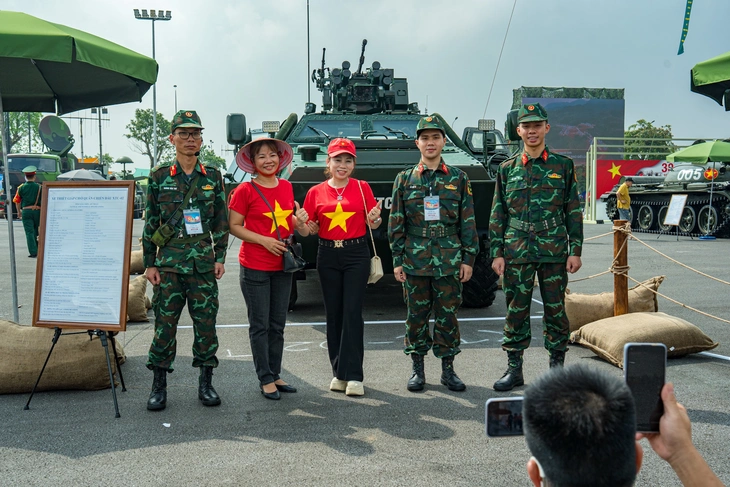 triển lãm - Ảnh 11.