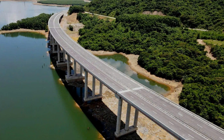 Lúng túng vào cao tốc Vĩnh Hảo - Phan Thiết: Bạn đọc đề xuất hướng xử lý - Ảnh 2.