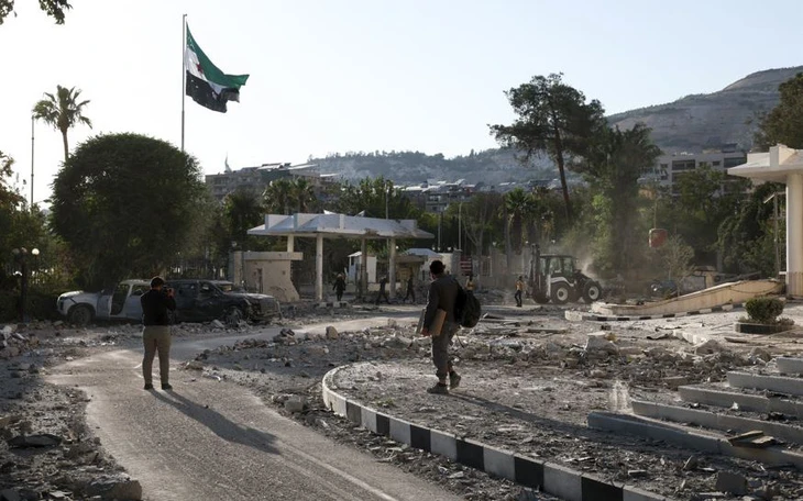 Lực lượng Israel đột kích căn cứ phòng không gần thủ đô Syria - Ảnh 2.