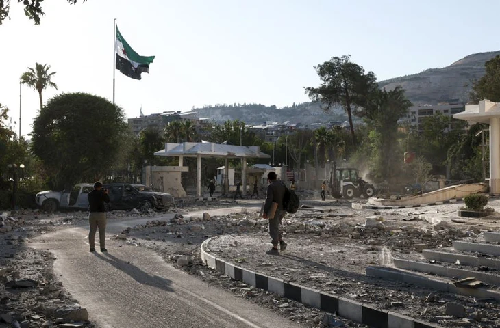 Binh sĩ Israel đột kích nhanh vào khu tây nam Damascus, Syria - Ảnh 1.