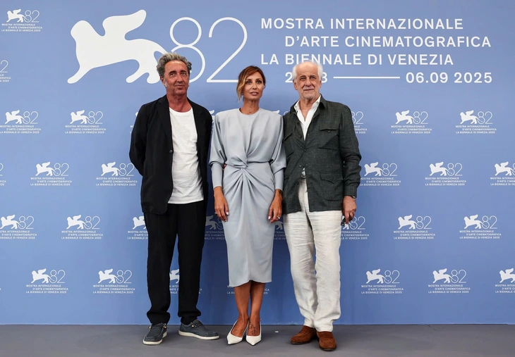 Liên hoan phim Venice khai mạc: Francis Ford Coppola trao giải Thành tựu trọn đời cho Werner Herzog - Ảnh 4.