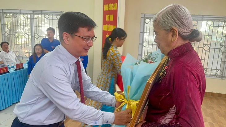 Nguyễn Văn Đua - Ảnh 3.