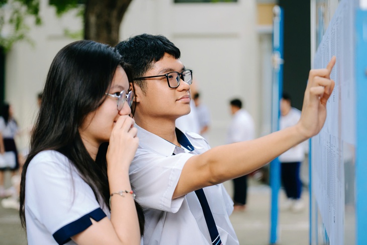 Bộ GD-ĐT: trục trặc tuyển do sinh trường đại học, hệ thống của bộ không có lỗi- Ảnh 1. đại học - Ảnh 1.