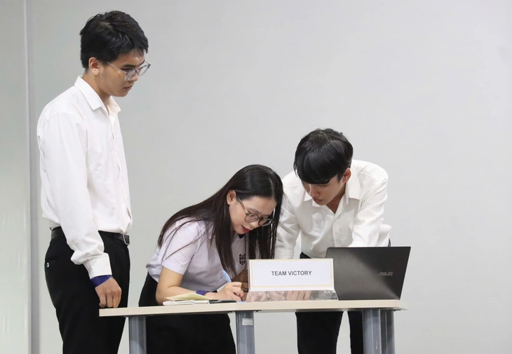 Sôi nổi chung kết Cuộc thi sinh viên Việt Nam với hiểu biết tài chính 2025- Ảnh 1. sinh viên - Ảnh 1.