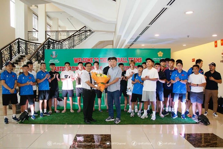 Gương mặt mới Phan Du Học lên tuyển Việt Nam thay Doãn Ngọc Tân - Ảnh 3.