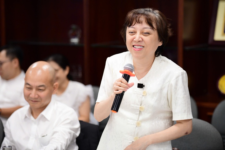 Thách thức trong quản lý bánh trung thu 'nhà làm', bán trực tuyến - Ảnh 2.