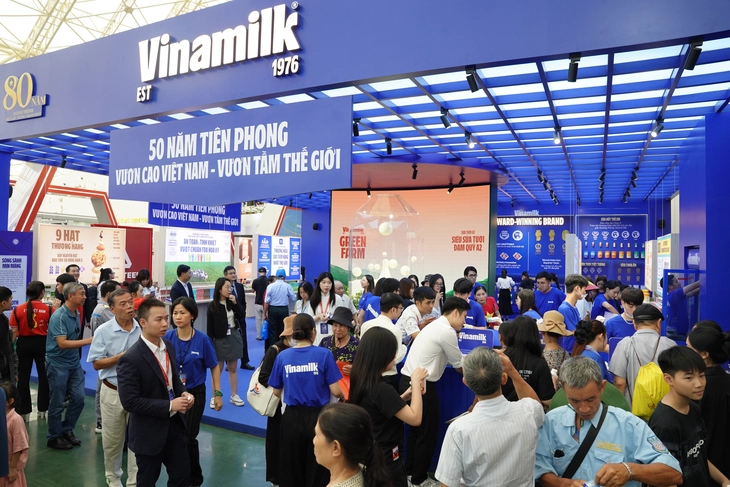 Vinamilk mang công nghệ và các sản phẩm tiêu chuẩn quốc tế đến Triển lãm Thành tựu đất nước 80 năm - Ảnh 1.