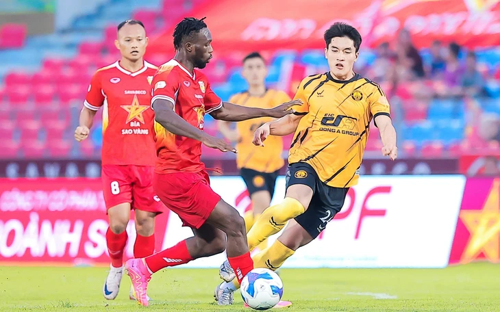 V-League: Tình cảnh trái ngược của 5 nhà cầm quân ngoại  - Ảnh 4.