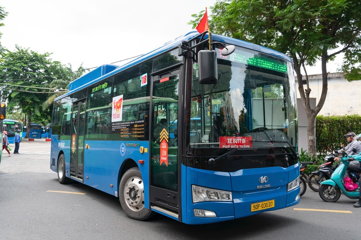 Miễn vé nhiều tuyến xe buýt ở TP.HCM phục vụ người dân dịp lễ 2-9 - Ảnh 1.