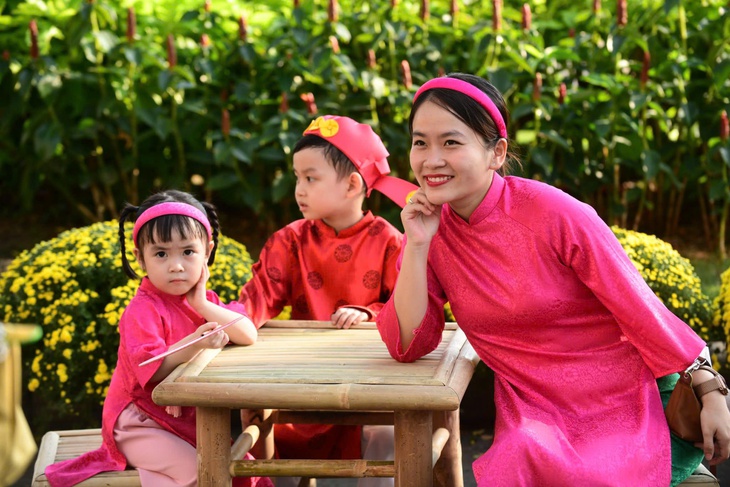 Một số nơi chậm hỗ trợ phụ nữ sinh 2 con trước 35 tuổi: Yêu cầu phường, xã khẩn trương - Ảnh 1.
