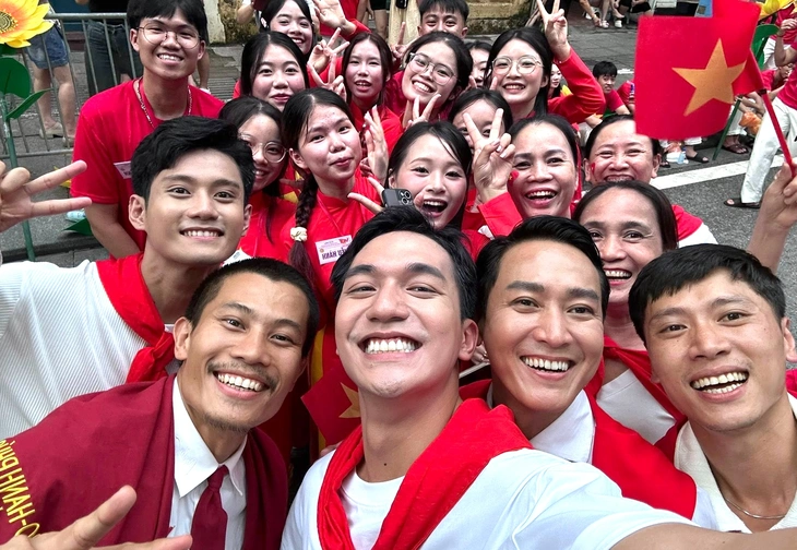 Nguyễn Văn Chung mỗi năm thu hơn 1 tỉ đồng từ bản quyền, dù giới chuyên môn chưa hoàn toàn khen ngợi - Ảnh 4. Nguyễn Văn Chung - Ảnh 4.
