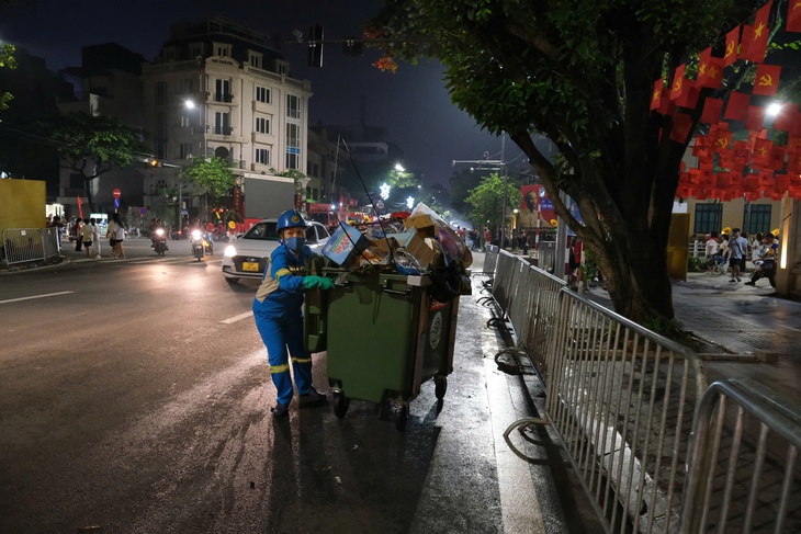 'Khối vệ sinh môi trường’ A80: Mừng rơn vì người dân không còn xả rác bừa bãi - Ảnh 2. A80 - Ảnh 2.