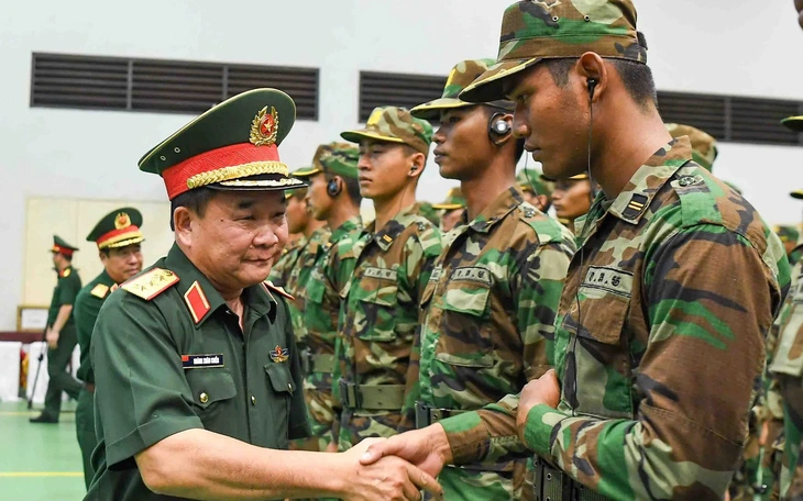 Hình ảnh quân nhân Nga, Trung Quốc, Lào, Campuchia sải bước trên quảng trường Ba Đình - Ảnh 11.