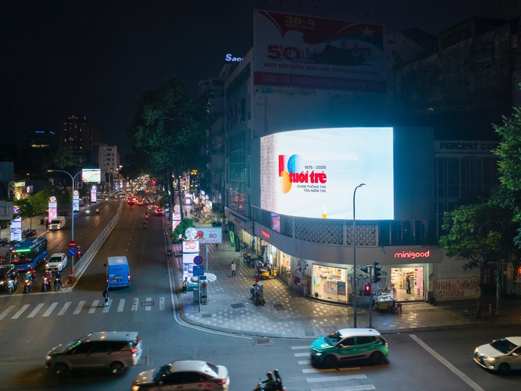 Logo kỷ niệm 50 năm thành lập báo Tuổi Trẻ xuất hiện ở tuyến metro số 1 - Ảnh 12. báo Tuổi Trẻ - Ảnh 11.