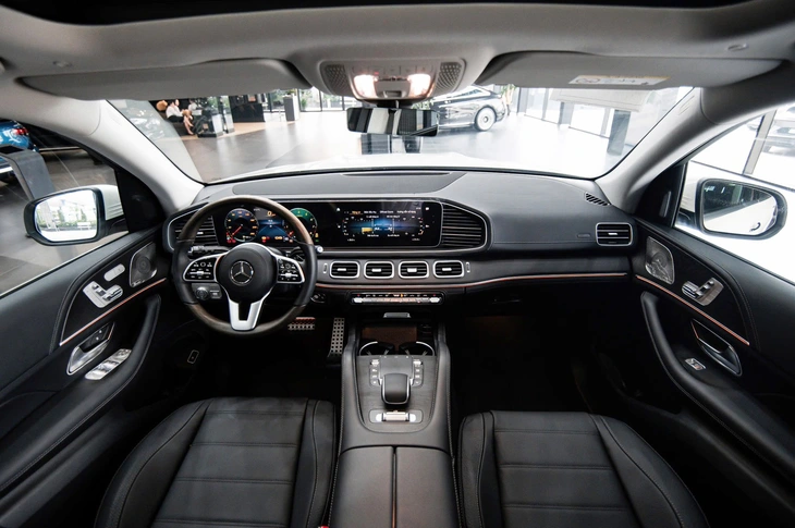 Lựa chọn Mercedes-Benz GLS tiết kiệm 1 tỷ đồng cho khách Việt: Giá thực tế hơn 4,7 tỷ ngang X7, đánh đổi một số trang bị, tùy chọn- Ảnh 6. Mercedes-Benz GLS - Ảnh 5.