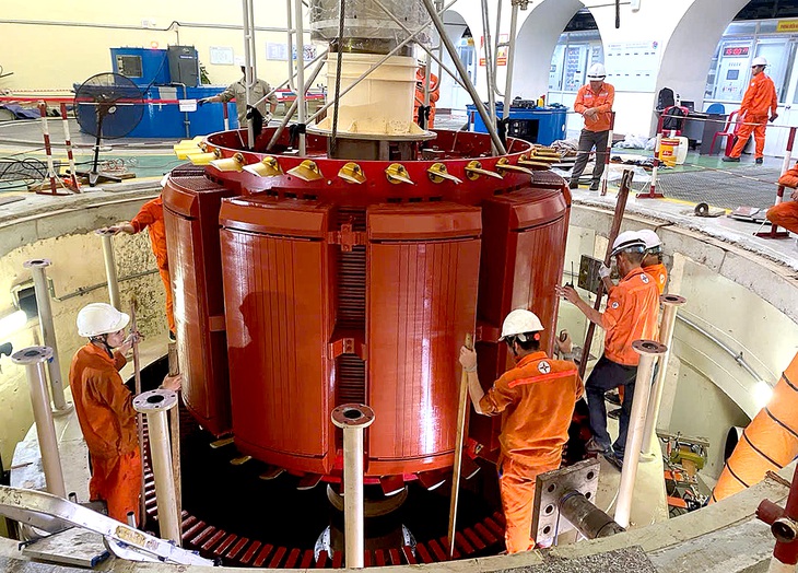Vượt tiến độ đại tu các tổ máy thủy điện trên sông Vu Gia - Ảnh 1.