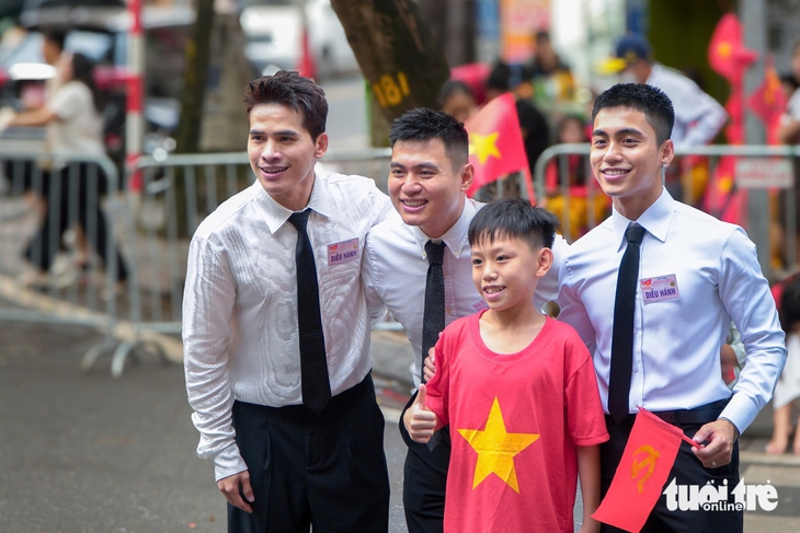 diễu binh, diễu hành - Ảnh 5.