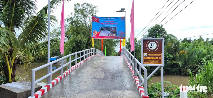 Vĩnh Long khánh thành cầu Trường Sa 01 - Ảnh 2.
