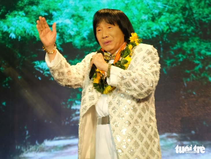 Nghệ sĩ Minh Vương, Thoại Miêu thấy vui, khỏe khi được hát trong những ngày Quốc khánh - Ảnh 1. Minh Vương - Ảnh 1.
