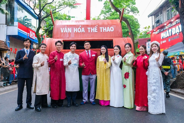 diễu binh, diễu hành - Ảnh 2.