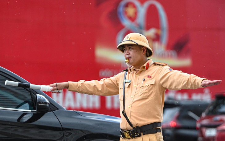100 học sinh ở TP.HCM vượt 1.700km ra Hà Nội diễn nhạc kèn, diễu hành quanh hồ Gươm mừng Quốc Khánh - Ảnh 7.