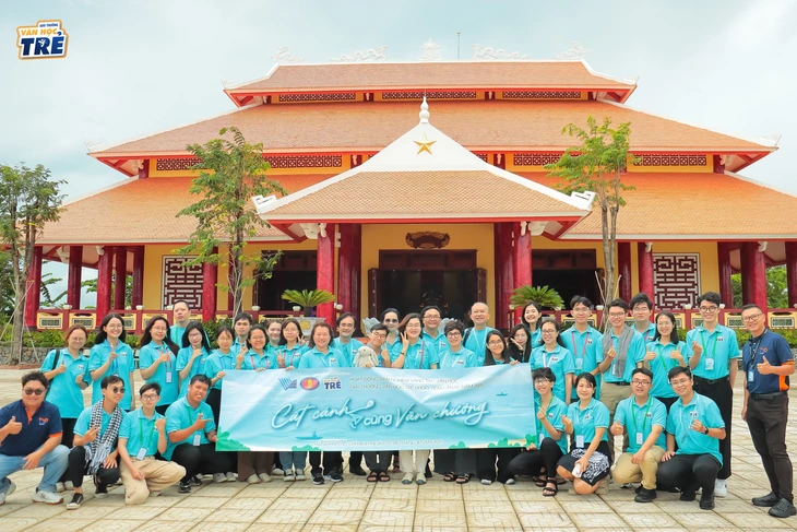 văn học trẻ - Ảnh 1.