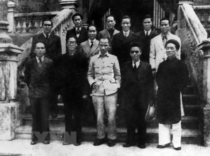 Nguyên Thứ trưởng Bộ Nội vụ: 'Người dùng được nhân tài là người đại tài' - Ảnh 1.