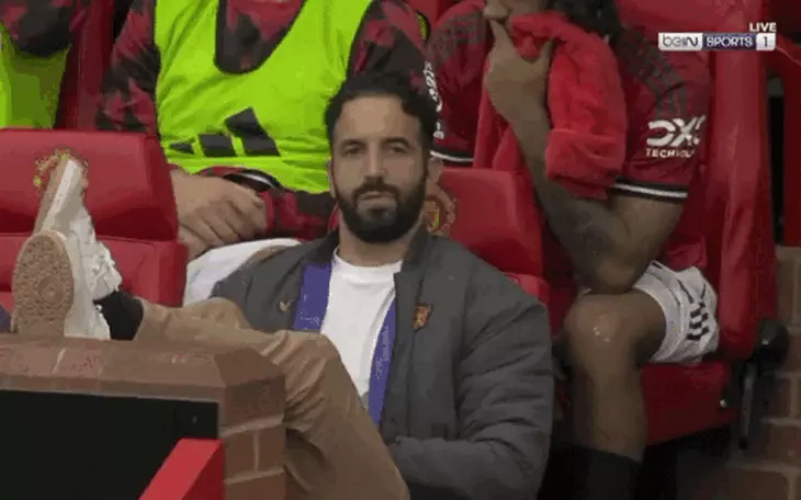 HLV Amorim nói điều gây ngỡ ngàng sau trận thua 'tan nát' của Man United - Ảnh 2.