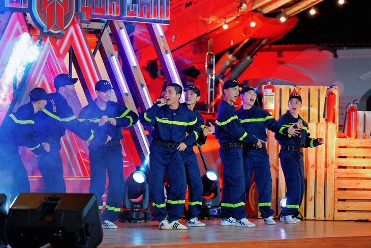 Chiến sĩ quả cảm - Ảnh 3.