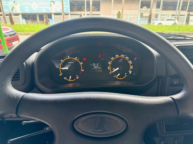 Lada Niva Legend - Ảnh 10.