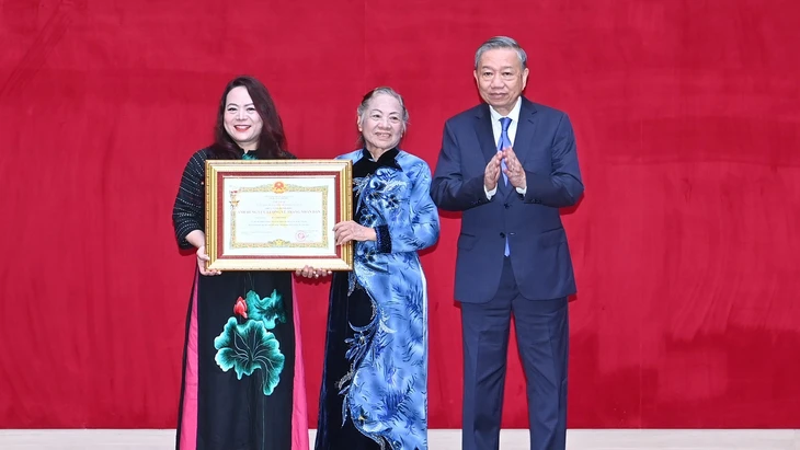 Tổng Bí thư Tô Lâm dự lễ truy tặng danh hiệu Anh hùng cho Thượng tướng Bùi Thiện Ngộ - Ảnh 1.