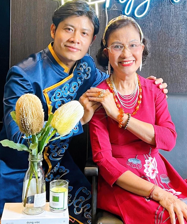 Nhạc sĩ Nhật ký của mẹ mong được nhận tin nhắn bất ngờ của má từ phương trời xa - Ảnh 2. Nguyễn Văn Chung - Ảnh 2.