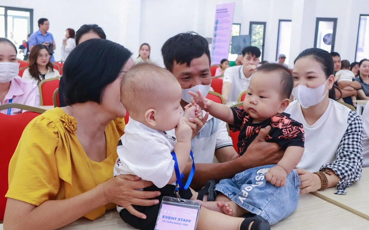 Miễn phí thụ tinh ống nghiệm cho 80 cặp vợ chồng hiếm muộn có hoàn cảnh khó khăn - Ảnh 3.