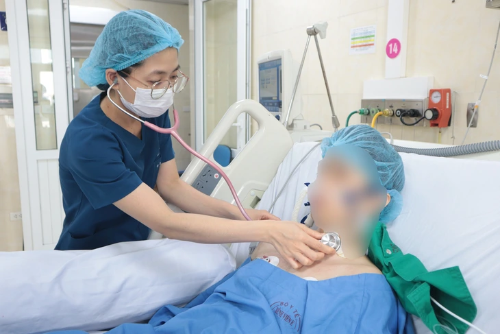 Tại sao đang khỏe mạnh bỗng ngừng tim đột ngột? - Ảnh 1. ngừng tim - Ảnh 1.