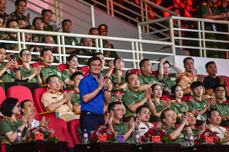 Lan tỏa khát vọng cống hiến vì an ninh Tổ quốc trong thế hệ trẻ - Ảnh 2.