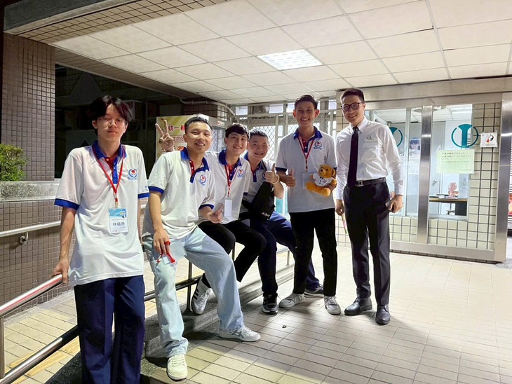 sinh viên - Ảnh 1.